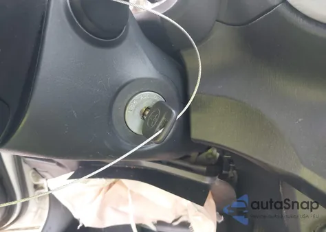 2014 Toyota Yaris L (Tmc/Cbu Plant) z USA, uszkodzony, nr VIN JTDKTUD30ED591104